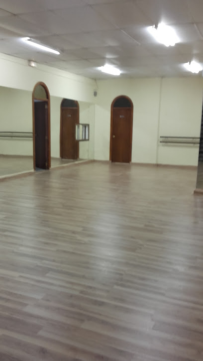 Academia Escuela De Baile Rosa María Reguera - Badajoz